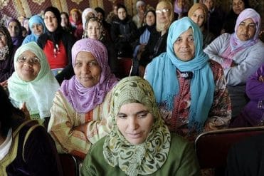032-morocco_hijabwomenimageunwomenkarimselmaoui